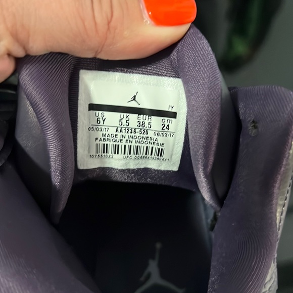 Jordan 13 Retro “Dark Raisin” - Picture 4 of 6
